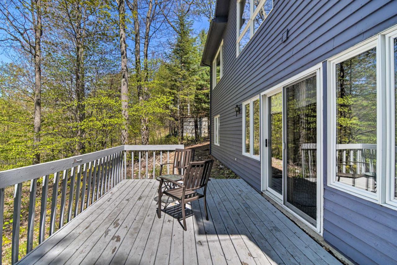 Resort-Style Harbor Springs Home With 2 Decks! Eksteriør billede